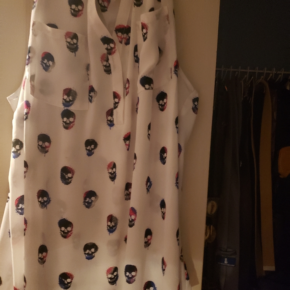 Skull blouse